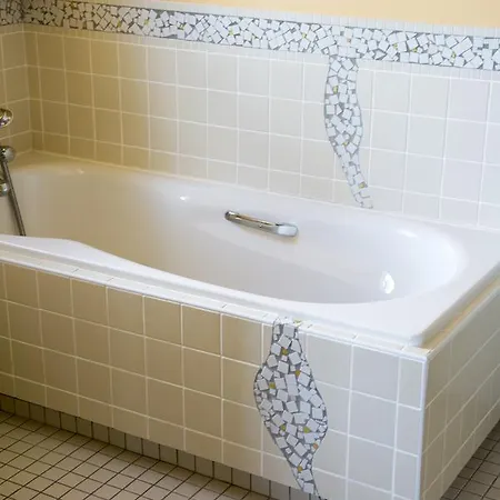 Atlantic Bed & Breakfast 4*